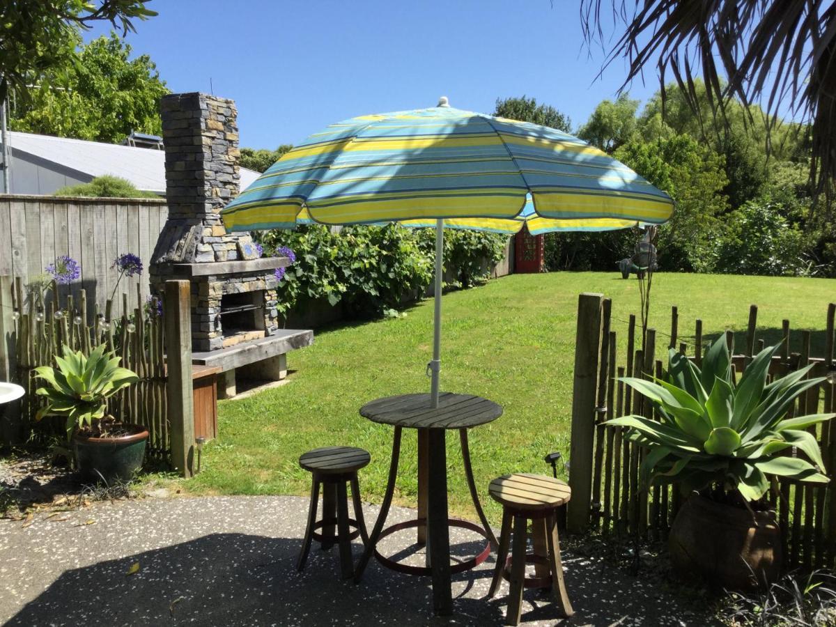 Sundari Retreat Bed & Breakfast Otaki Exterior foto